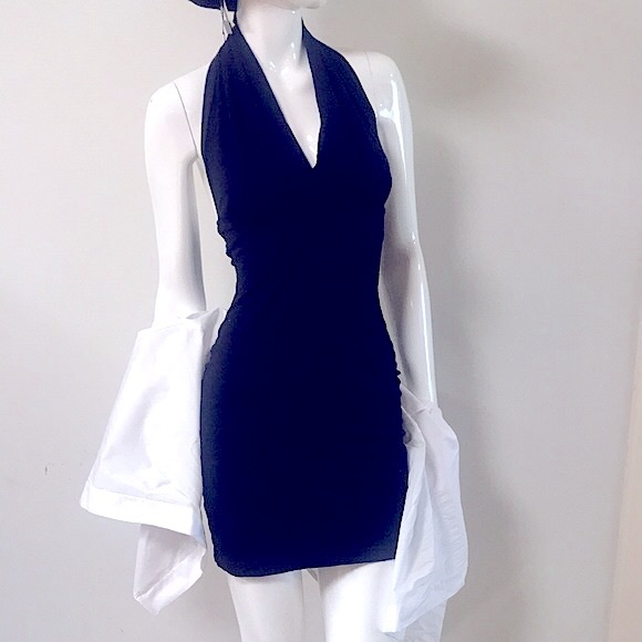 ♥️Sexy 90’s Style Black Halter Mini Dress Outfit - Picture 10 of 16